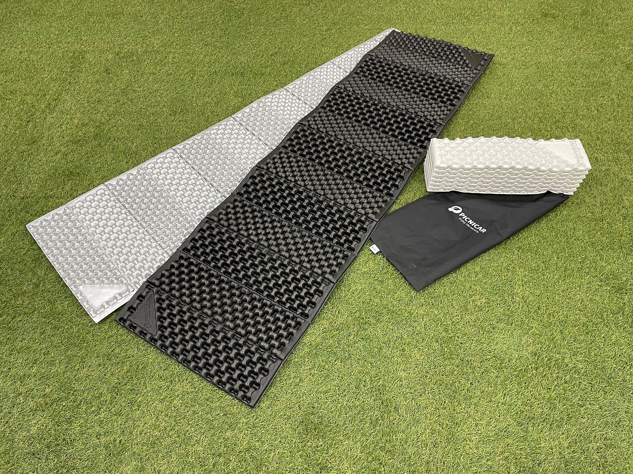 PICNICAR PEANUT MAT